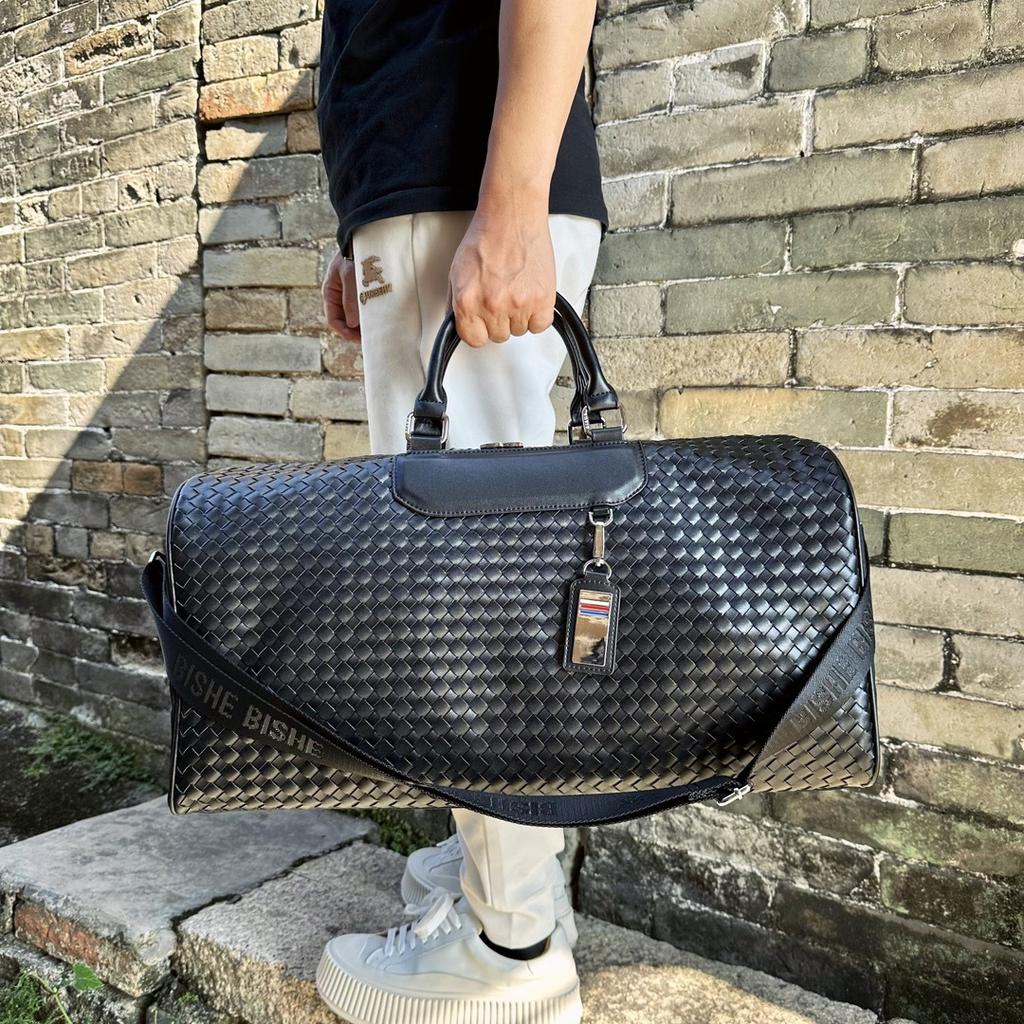 Large-capacity Fashionable Woven Travel Bag, Carry-on Handbag for Business Trips, Trendy Shoulder and Crossbody Bag