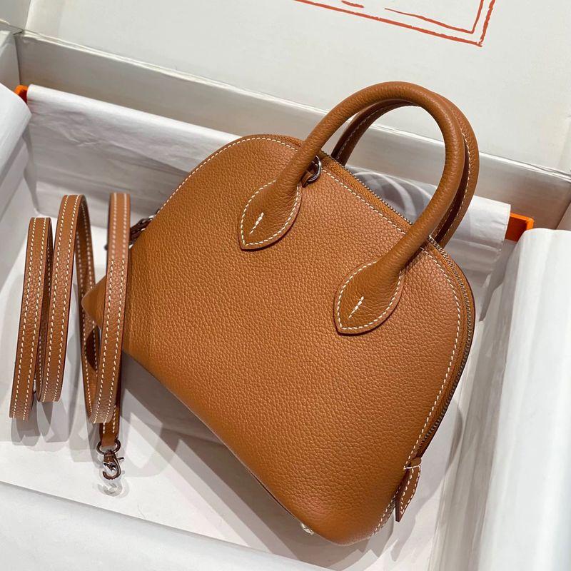 

Новинка 2024 года Мини-сумка-ракушка для боулинга Самая простая для сочетания с модой На плечо Женская сумка кроссбоди Ручная работа Козья кожа Golden Brown Gift Box