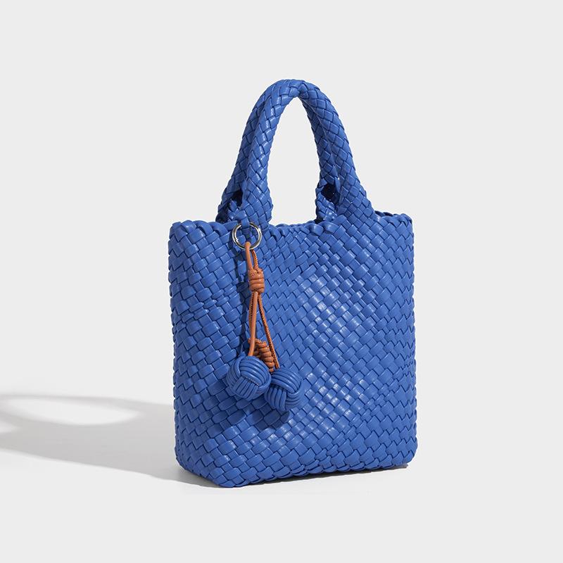 New niche woven basket bag, hand-woven women's bag, casual versatile hand-held bucket bag