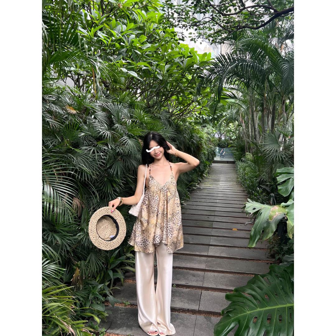 Designer Leopard Print Backless Halter Tank Top - Women s Summer Sleeveless Loose Fit, Spicy Girl Style One Size