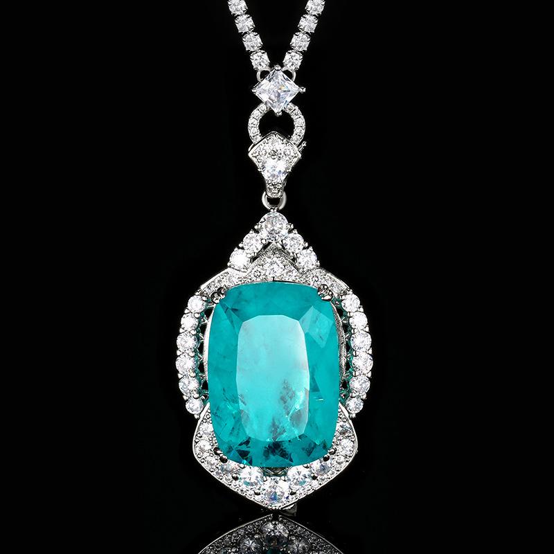 Autumn And Winter Jewelry Copper Bottom Gold-Plated Simulation Emerald Square Diamond Luxury Pendant Necklace Stone 20 * 28