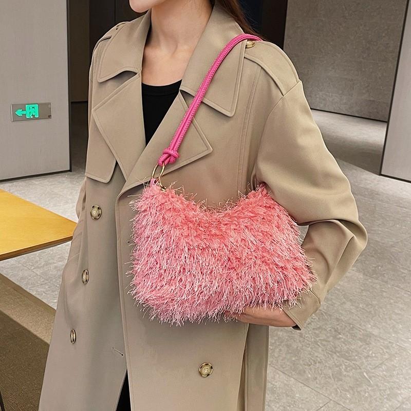 Chic Vintage Plush Handbag For Women Stylish Simple Shoulder Bag In Black White Pink