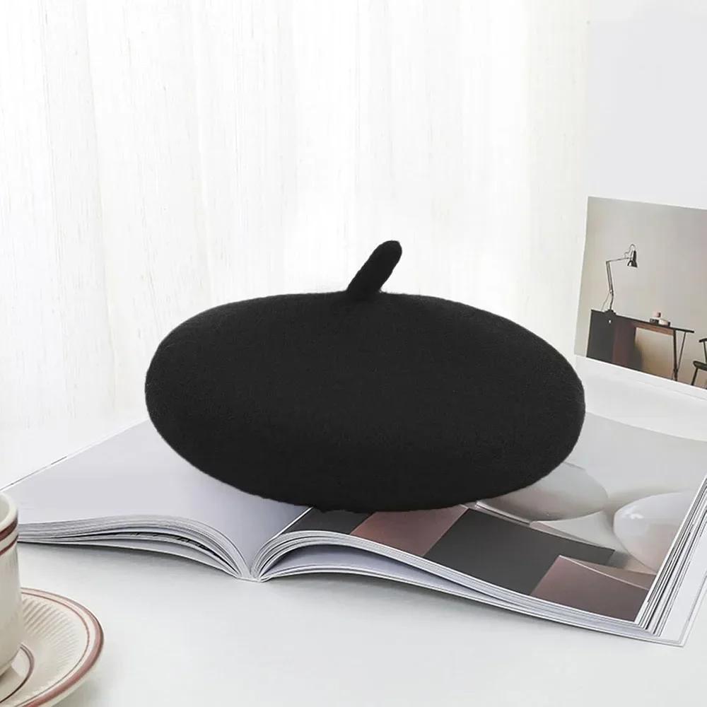 

Берет из шерсти для собак, модный берет для кошек, креативная мини-шапка для домашних животных, однотонная шапка для домашних животных, головной убор для щенков, декоративная шапка для маленьких и средних собак чёрный