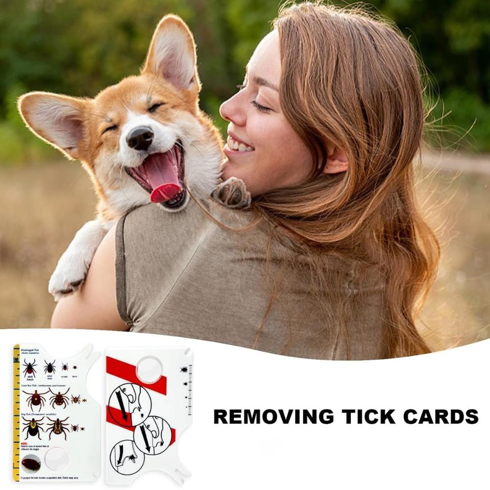 Tick Remover Tools,2 Pcs Tick Catching Card with Magnifying Glass Pets Lice Catcher Plastic Tick Remover Card Suitable for Removing Ticks on Cats and