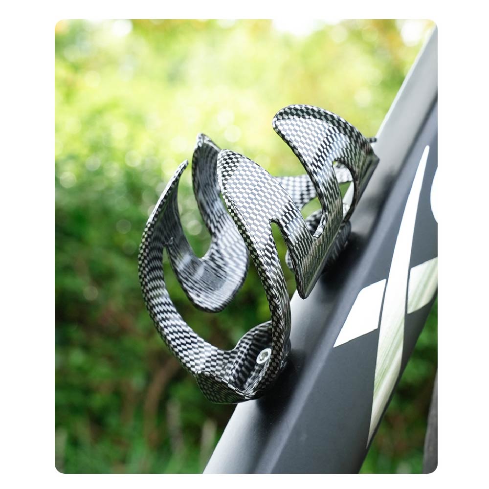 MTB Bicycle Water Bottle Cage Full Carbon Fiber Texture Ultralight Road Bike Bottle Holder Cycling Bike Water Bottle Cage Holder