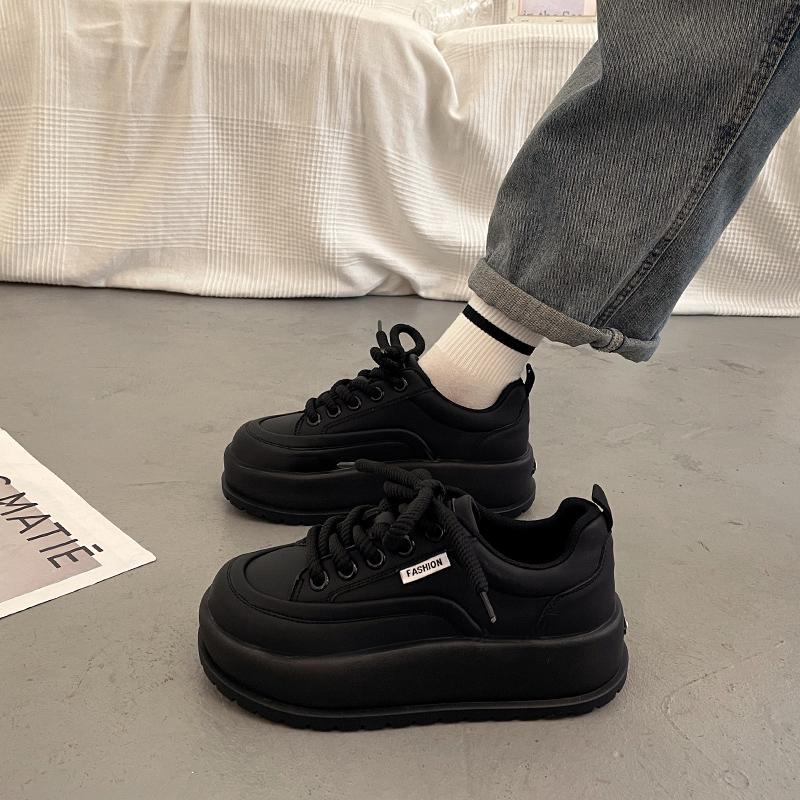 

Женские универсальные белые кроссовки на толстой подошве 2024 года — корейский стиль, повседневная спортивная обувь, увеличивающая рост 36 чёрный