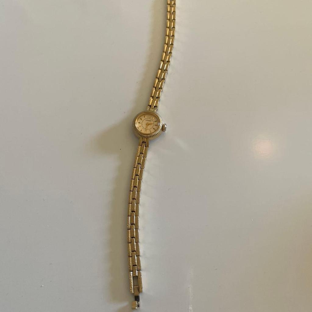 Used CITIZEN Kii ladies watch yellow gold with warranty