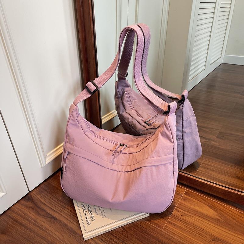 Fashion commuter dumpling bag women's shoulder bag summer new casual versatile small breast bag messenger bag