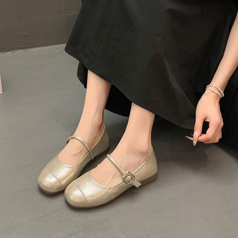 Fashion 2025 NEW Fashionable and Simple Soft Lightweight Leather Women's Shoes Flat Bottom Round Toe Retro Flats Summer Shoes