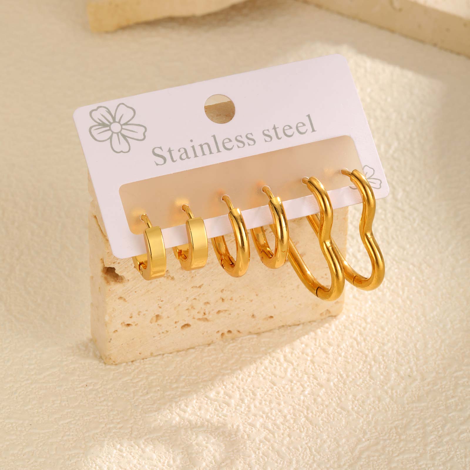 

3 Pcs Geometric Heart Hoop Earrings for Women, Stainless Steel Gold Plated Irregular Circle Earrings, Minimalist Luxury Jewelry