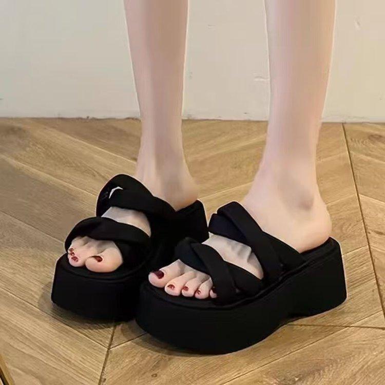 Premium muffin platform slippers women's summer wear 2025 new small height increase with skirt beach slippers