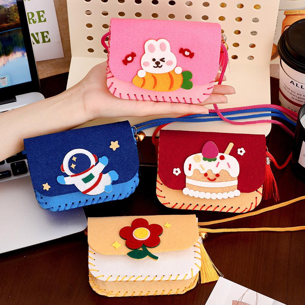 Children Handmade Cartoon Pattern Non Woven Fabric Crossbody Bag Material Set For Kids Handmade Gift