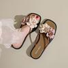 Fashion 2025 New Summer Fashion Flower Low Heel Slippers Women Casual Elegant Outdoor Sandals Non-slip Vacation Beach Flip-flops Slipper