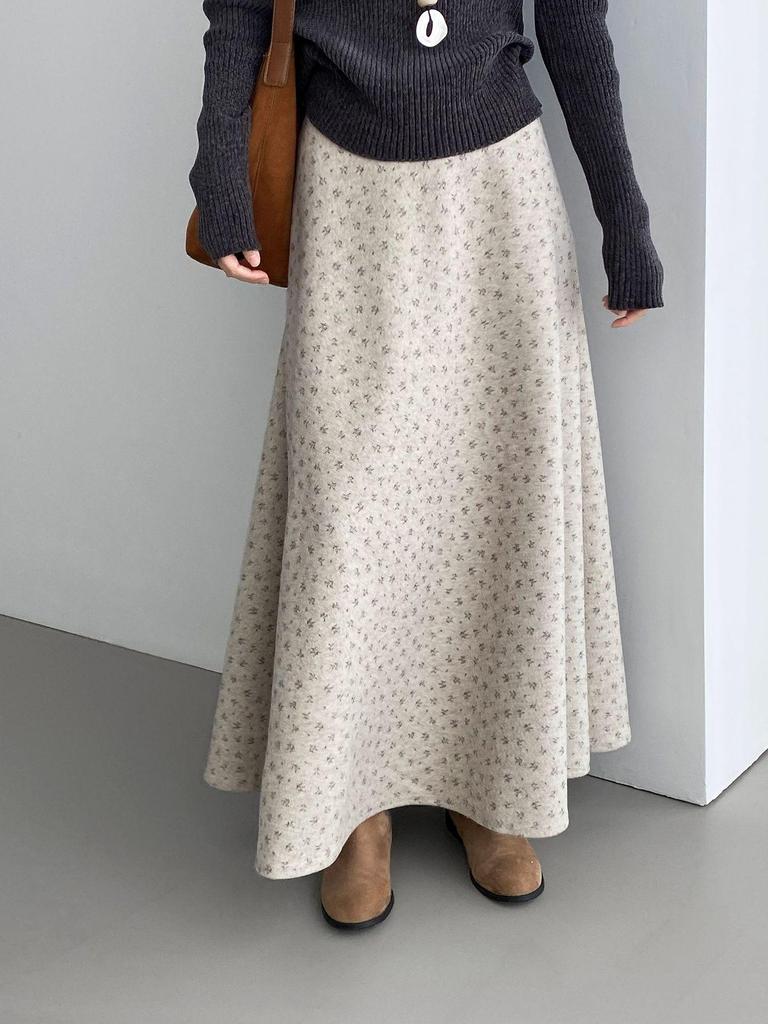 Retro Floral Korean Style High-Waisted A-Line Long Skirt with Wide Hem for Women - J8221