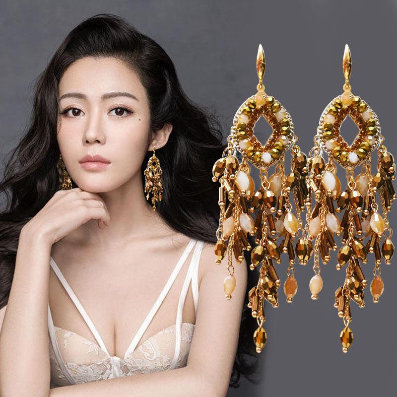 

Diamond-encrusted glass fringed earrings, retro ethnic style temperament, ear hooks, niche light luxury, high-end, versatile earrings.