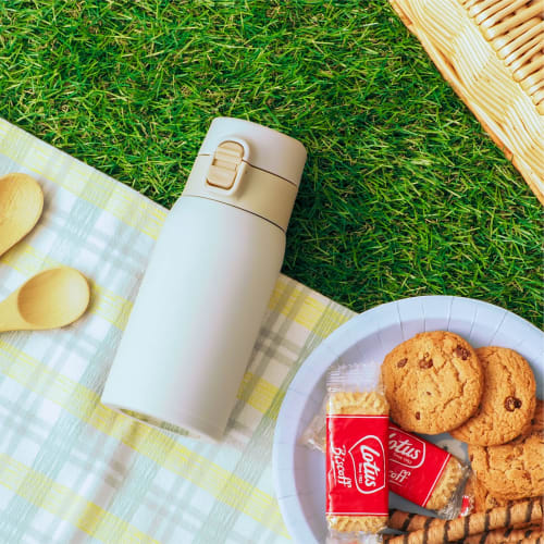 Atlas ARW-350IV Vacuum Insulated Water Bottle, 350ml Capacity, Ultra-Lightweight, One-Touch Design, Japan's Lightest, Ivory, for Hot Water and Cold Wa