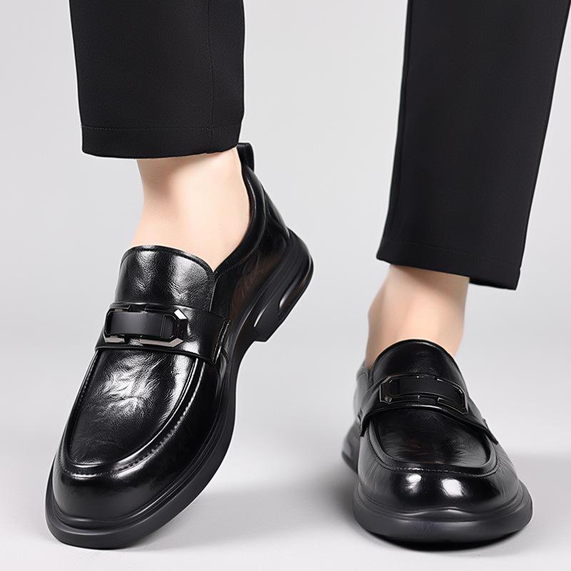 Cowhide loafers men's summer 2025 new trendy men's leather shoes one pedal formal business casual men's shoes