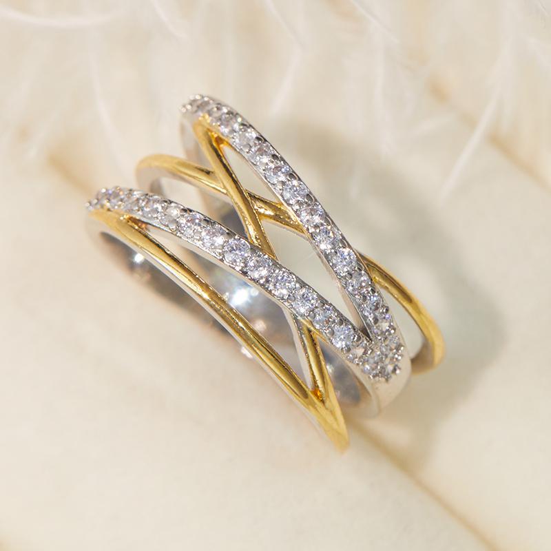 Creative Geometric Line Twisted Two Tone Ringwomen'S Luxury Delicate Setting Sparkling Zirconia Ring Daily Party Jewellery Gifts