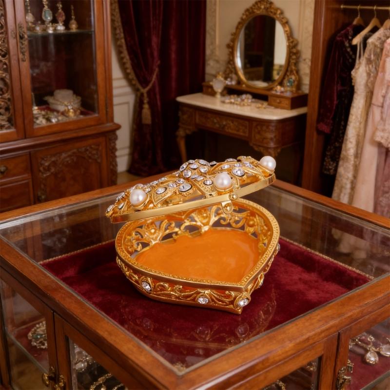 Romance Heart Shaped Metal Jewelry Storage Box Decorated With Diamonds And Pearls