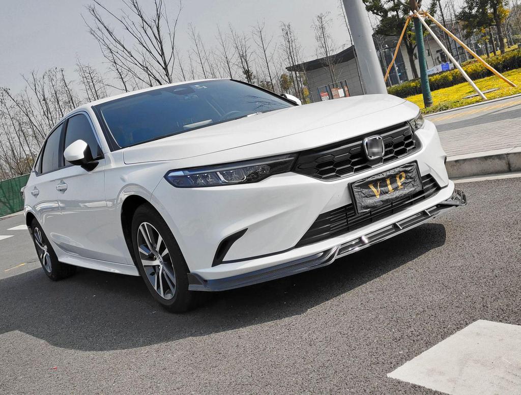 Honda Integra/Civic Front Lip, Rear Spoiler, Side Skirts, Rear Lip, Louvers, and Exhaust Tips Body Kit