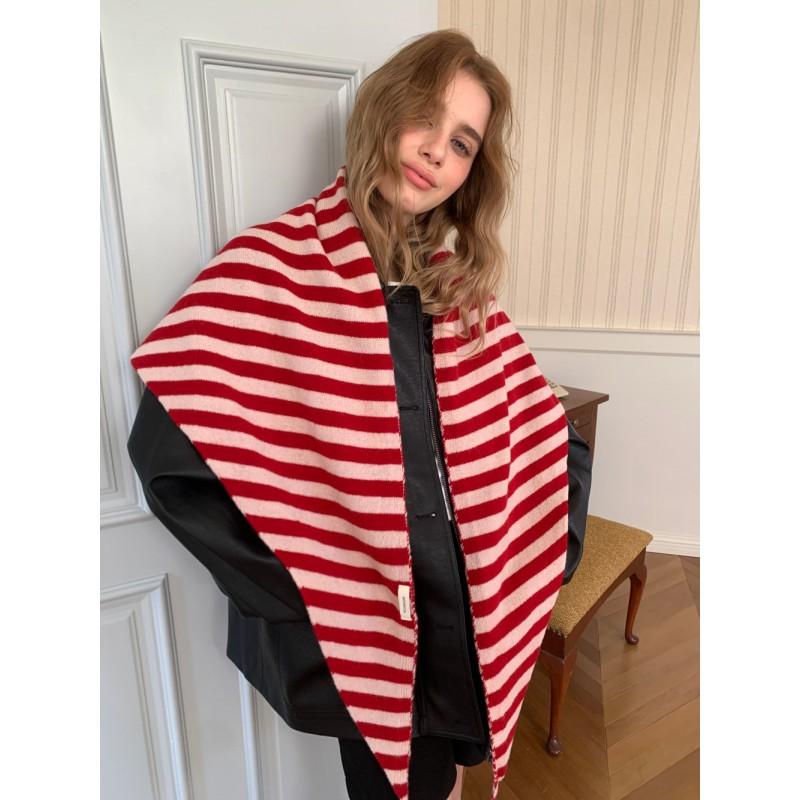 100% Wool Large Shawl Versatile Warm Scarf Triangle Wrap Stylish Outfits