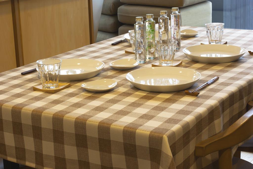 Made In Japan, Hassui-processed Rectangular Tablecloth, Country Check, 145 X 300 Cm (Beige)