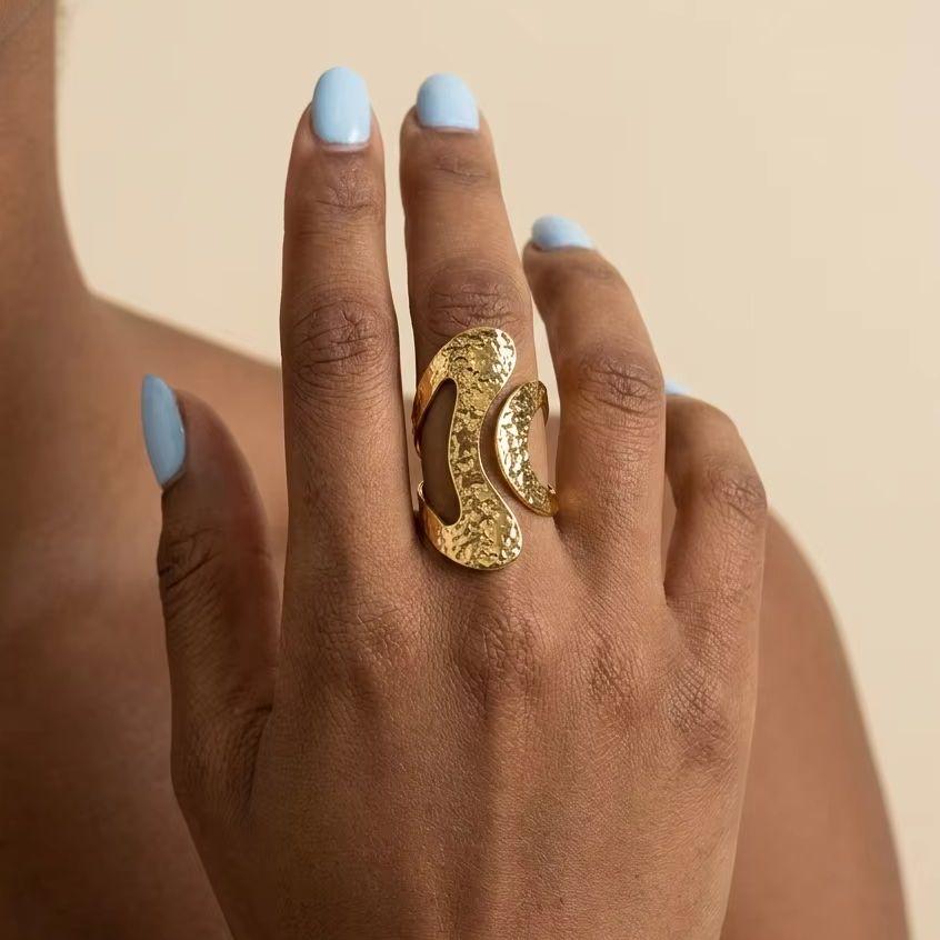 Stainless Steel Exaggerated Geometric Ring for Women Metal Texture Sun Flower Finger Ring Waterproof Antioxidant Jewelry Gifts