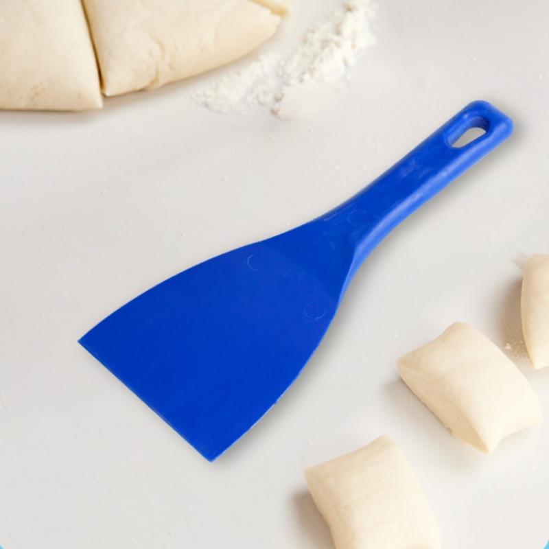 Flexible Pizza Dough Scraper Spatula Pizza Dough Cutter Tools And Accessories Dough Spatula For Pizza With Hanging Bracket