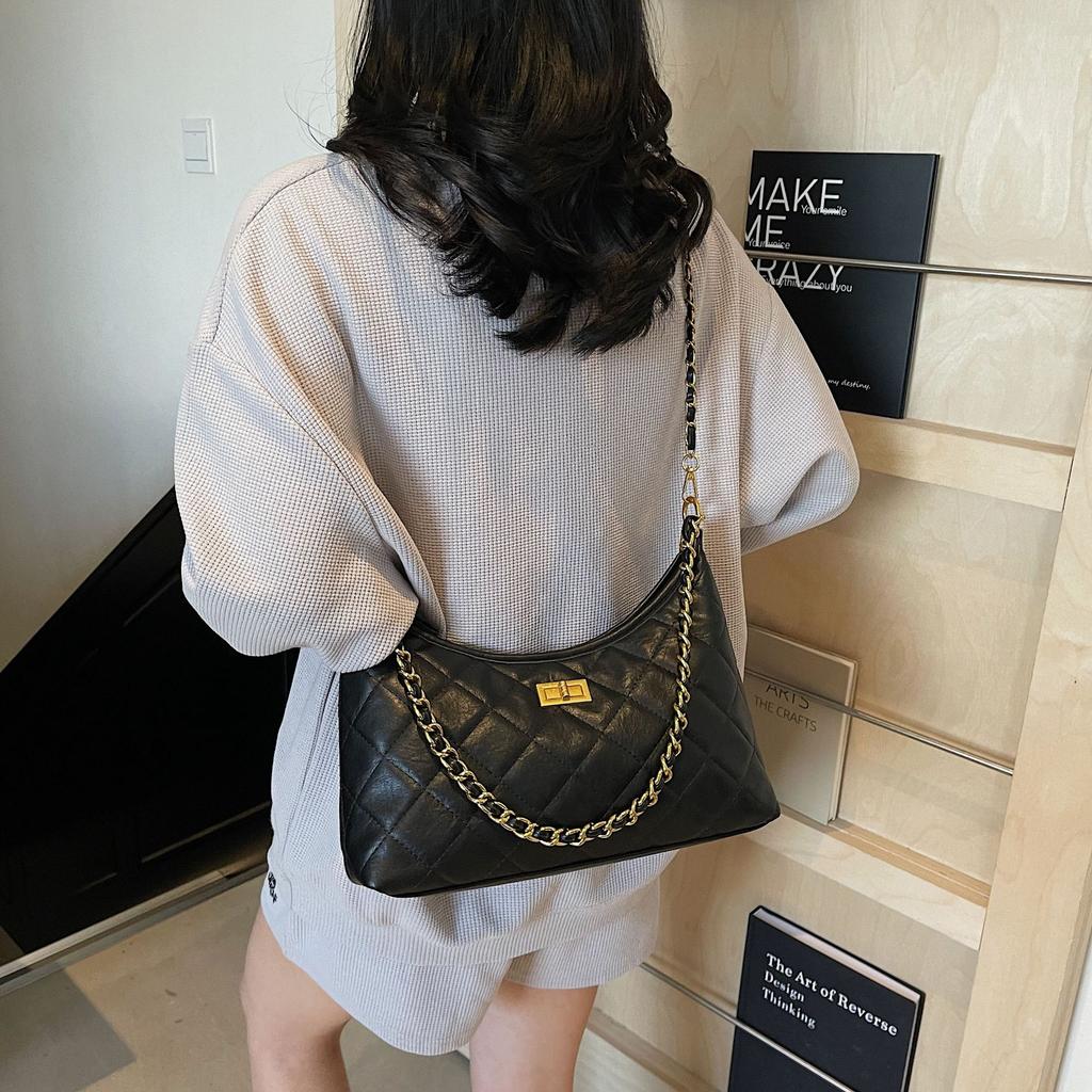 Retro Diamond Small Fragrant Chain Tote Bag Women'S Commuter Versatile Underarm Bag Shoulder Bucket Bag