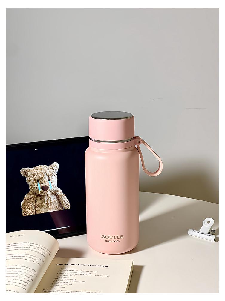 Stylish Stainless Steel Insulated Travel Cup with Tea Strainer