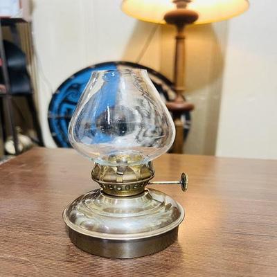 Žalvarinis mini stalo žibintas Stiklinė alyvinė lempa namų dekoravimui 12,7 cm