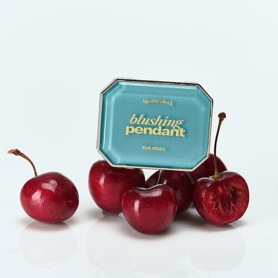 Alternative stereo Blushing Pendant Single/Planned