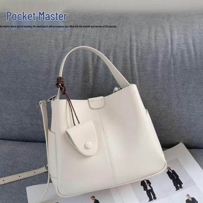 Douxiaozhu Genuine Leather Crossbody Bucket Bag