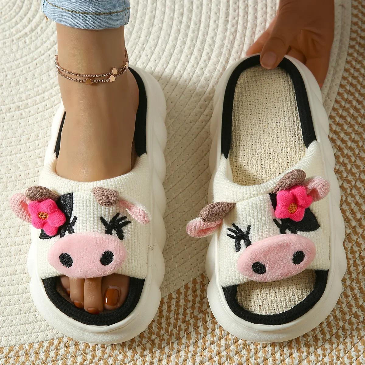 

Модные женские тапочки с мультяшной коровкой, осенние мягкие домашние тапочки на платформе, милые мягкие подошвы, женские тапочки, нескользящие тапочки Cloud Slides 38-39 белый