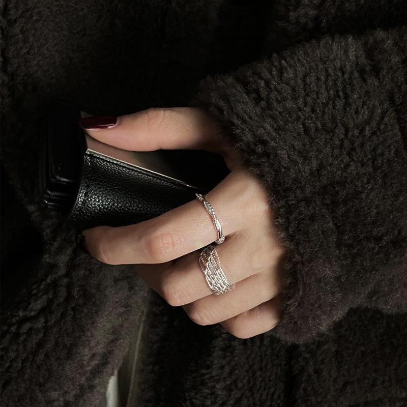 Trendy Geometric Twist Stackable Open Ring for Women’s Index Finger