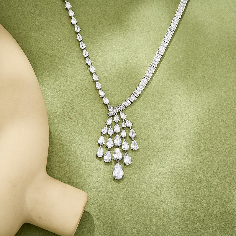 High Quality Brass Sparkling Fashion Bridal Pear Shaped Tassel Necklace Luxurious Ladies  Banquet Jewelry fashion