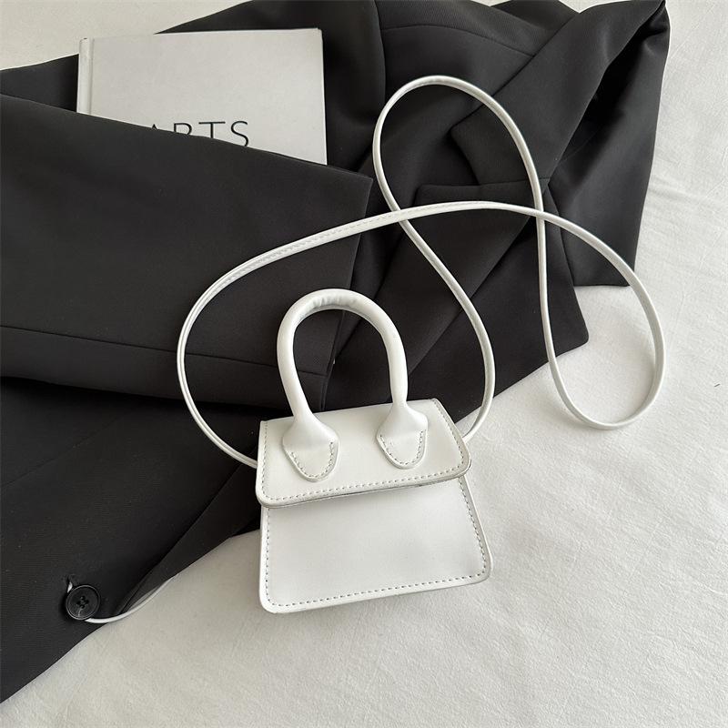 

Маленькая женская сумка 2025 года, новая модная мини-квадратная сумка, переносная сумка-мессенджер, универсальная сумка через плечо белый