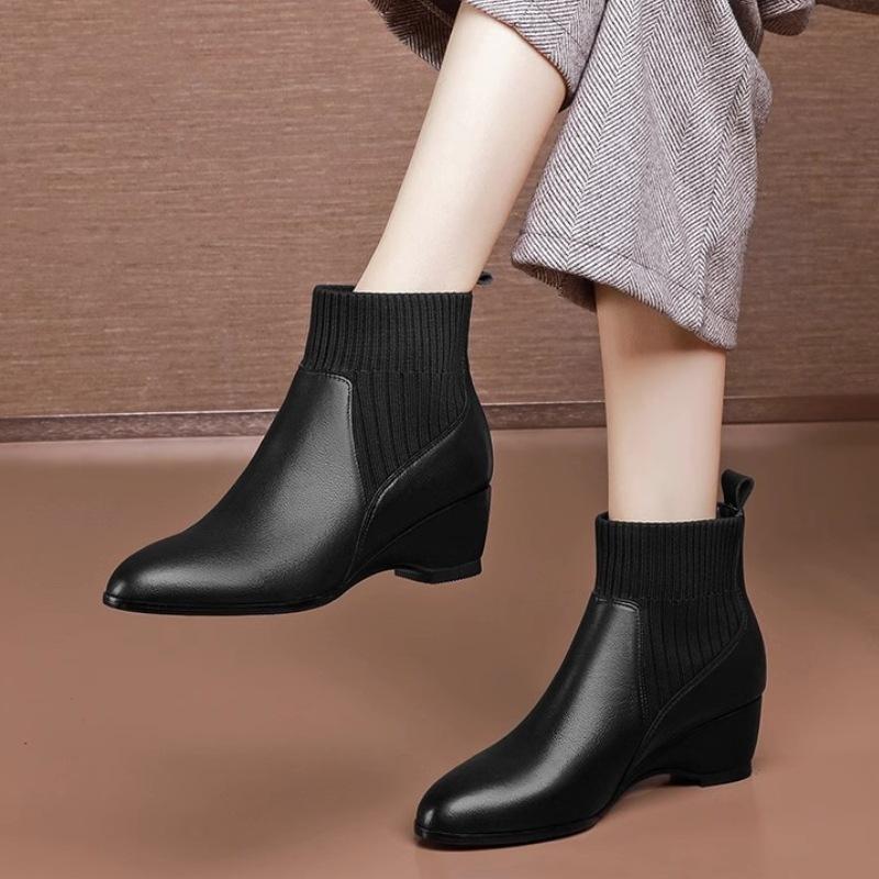 Spring And Autumn Slope Heel Round Head Short Boots Women'S Middle Heel One Pedal Velvet Short Tube Heightening Mother Leather Boots