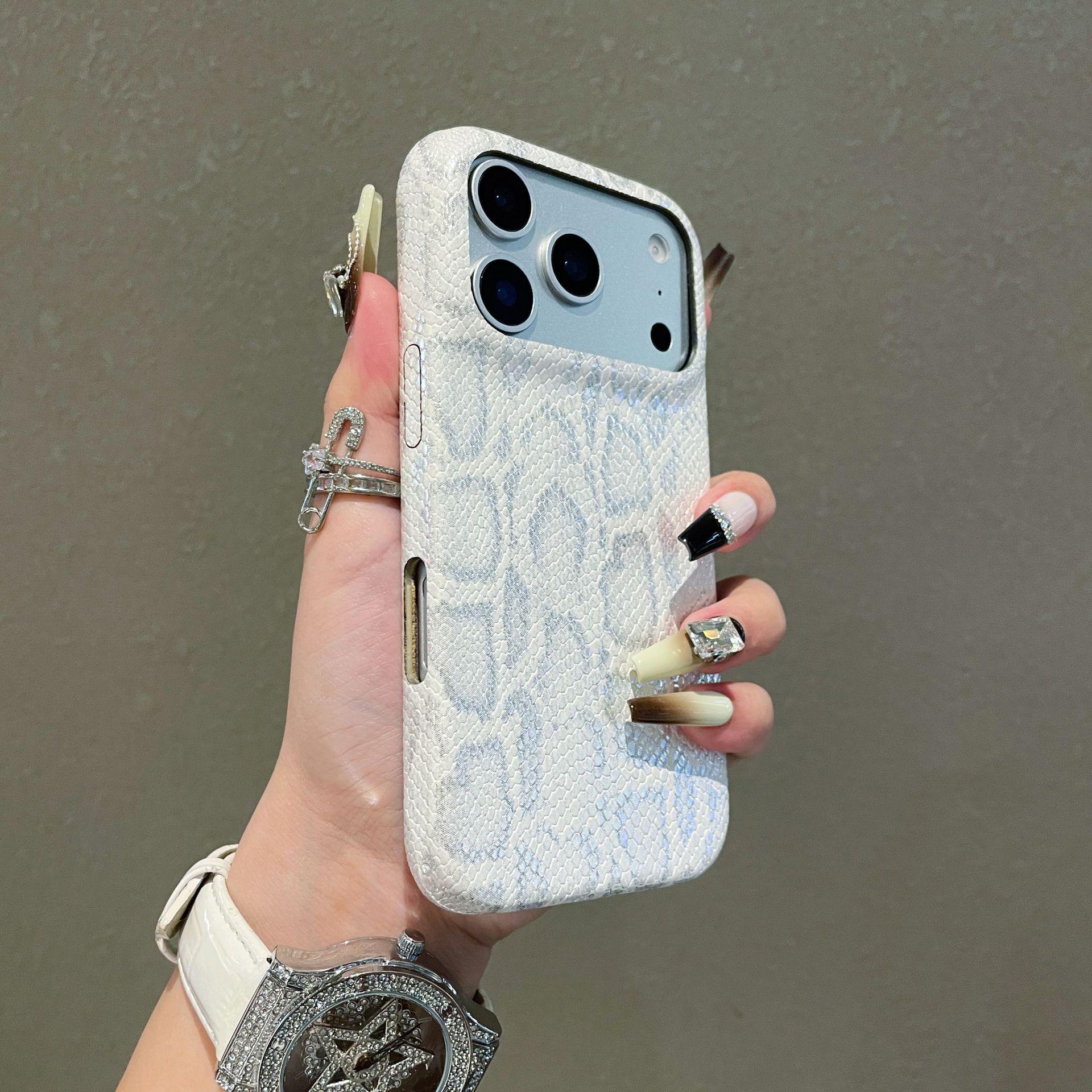 

iPhone 17 Pro Max Snakeskin Texture Full Coverage Case - Drop-proof Protective Cover for Apple 14, 15, 16 14