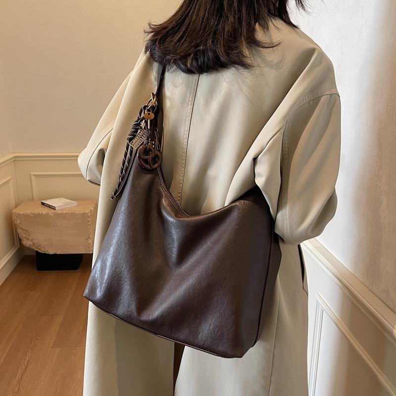Large-capacity simple bag women's new trendy fashion high-end shoulder bag casual commuter tote bag