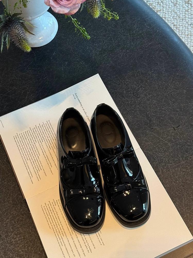 

British style retro small leather shoes women s 2025 new bow round head thick heel single shoes patent leather college jk uniform shoes 39 чорний