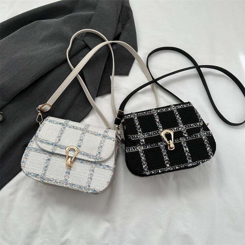 Trendy Winter 2023 Small Square Bag With Contrasting Stitching Chic Pu Shoulder Bag