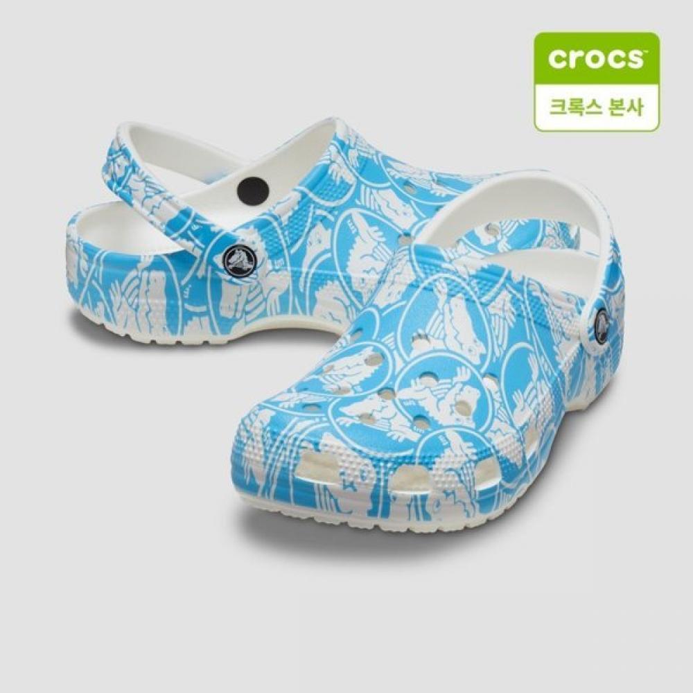 

Crocs Galleria Crocs Headquarters Classic Duke Print Clogs 210003 4ox 4OX valentine blue/M7W9