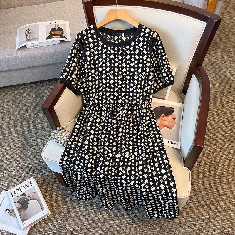 

Plus Size Retro Artistic Short Sleeve Mid-Length Dress 5XL (160-180 Jin)
