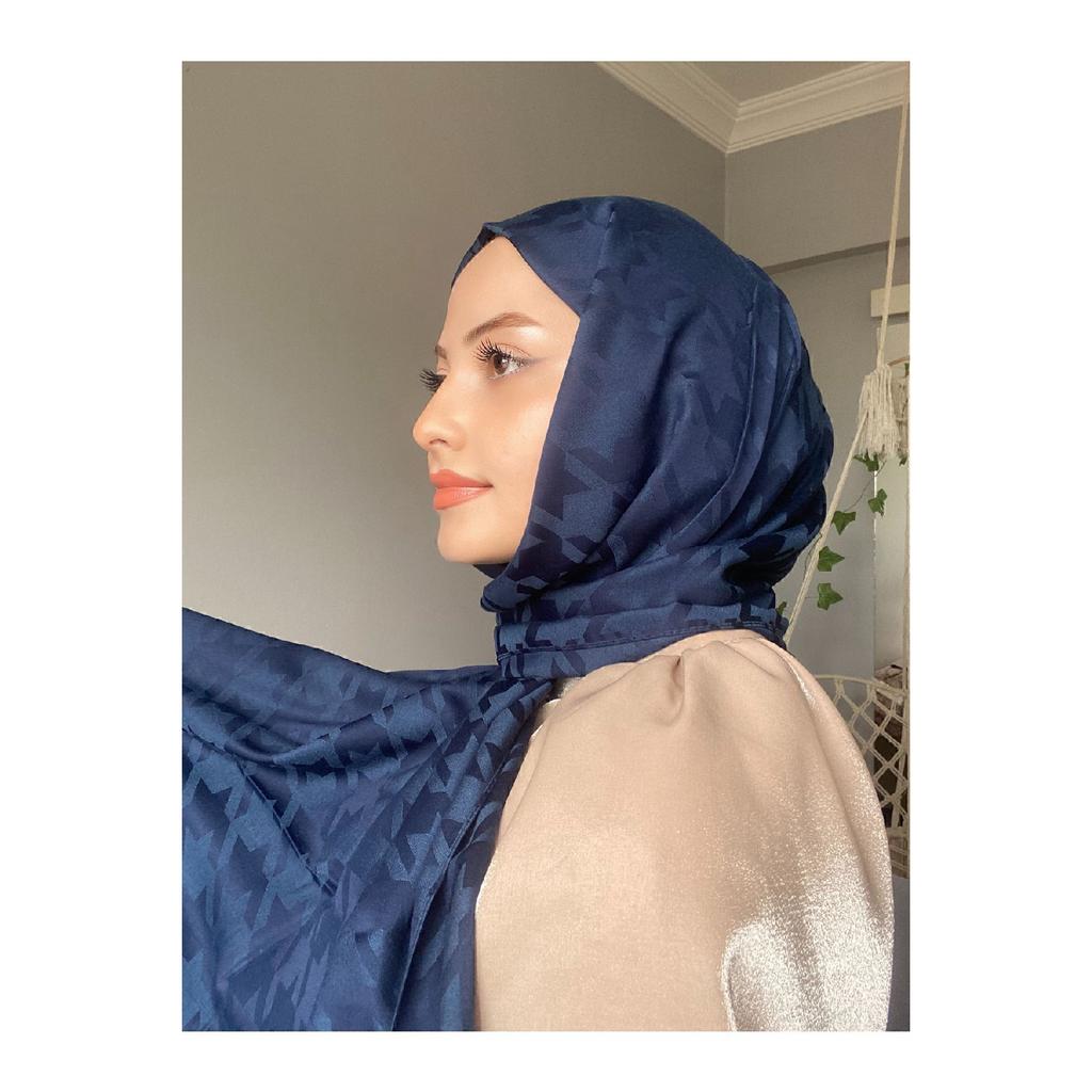 Houndsfoot Patterned Silky Jacquard Shawl