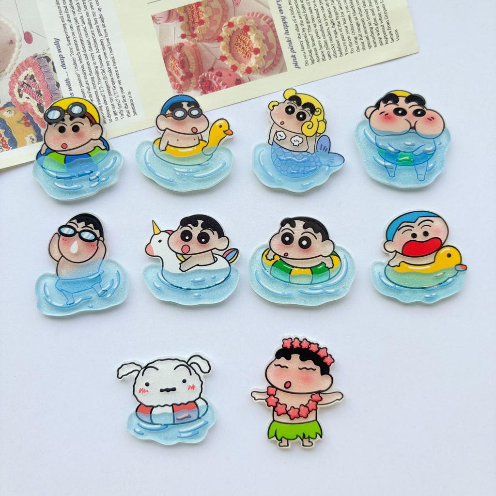 10Pcsset Cartoon Crayon Shin-Chan Acrylic Brooches Kawaii Cute Girl Heart Cute Brooch Badge Diy Jewelry Pins Hair Trinket