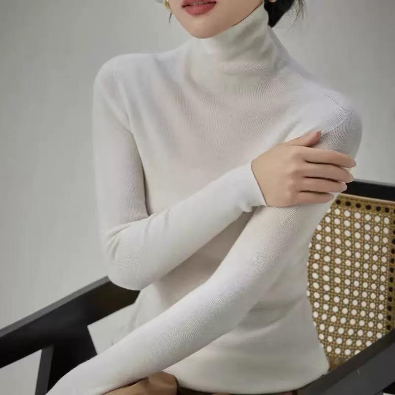 Women's 100% Fine Wool Turtleneck Sweater - Seamless, Machine Washable, Slim Fit for Autumn & Winter