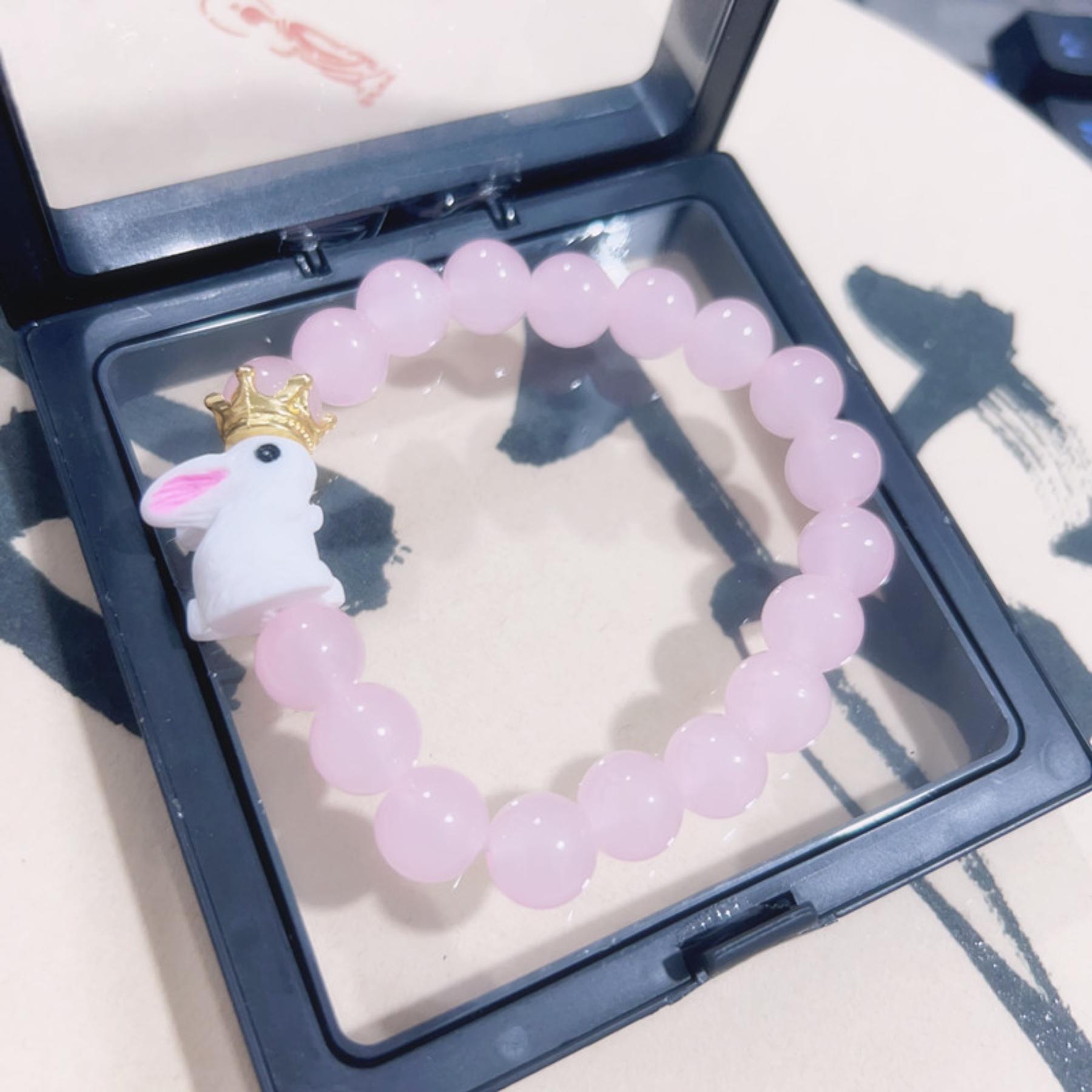 

Glass Rabbit Bracelet Transparent Beads Handmade Adjustable String Charm Bracelet Suitable for Casual Wear and Daily Accessories for Women and Couples One Size