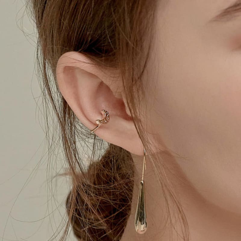 

BESTY [18k Gold Nickel-Free Plating] Trinity Minimal Earcuff Clover Silver