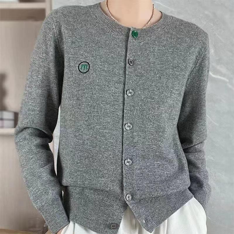 

Весенне-осенний вышитый свитер с буквой M в стиле ленивого ветра, женский милый простой универсальный вязаный кардиган для девушки one size fits all